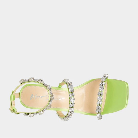 BETSEY JOHNSON CITRON GREEN HEELS 💚 - Picture 6 of 10